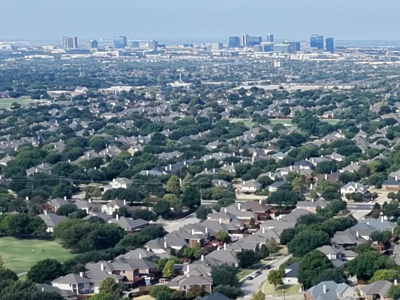 Neighborhoods to the skyline